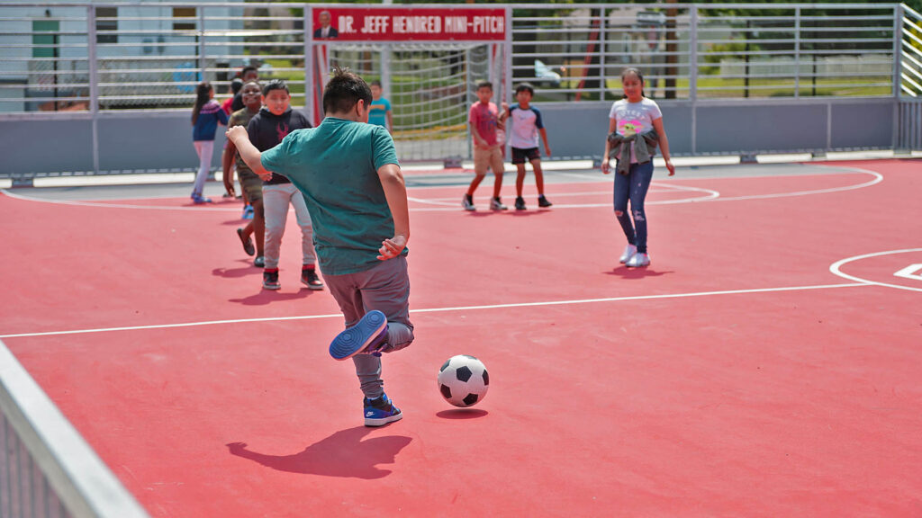 Dr. Jeff Hendred Mini-Pitch at Wilson Elementary School