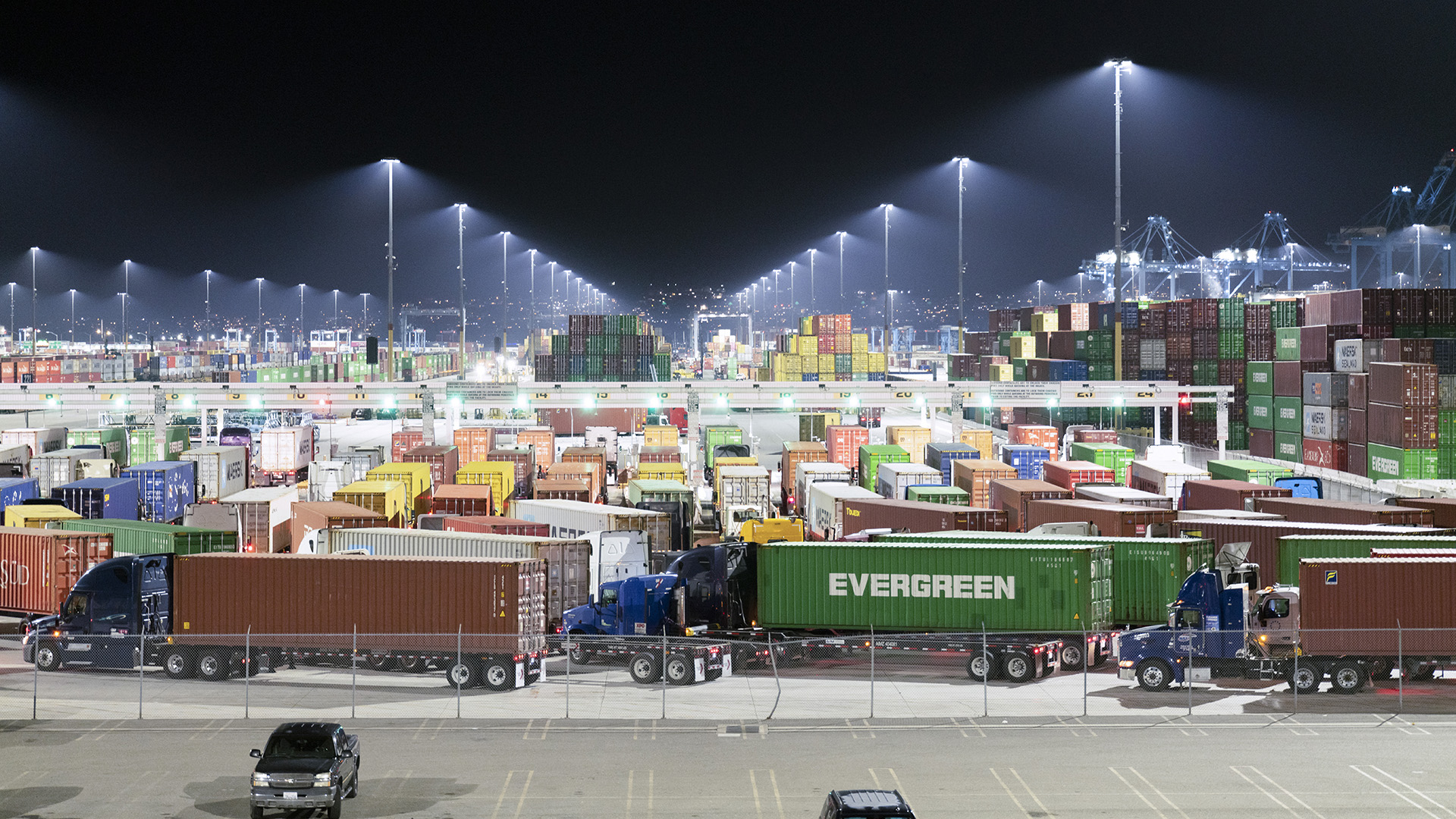 Musco TLC for LED system with factor aimed fixtures directs light down toward APM Terminals Pier 400 Los Angeles while keeping the skies dark.