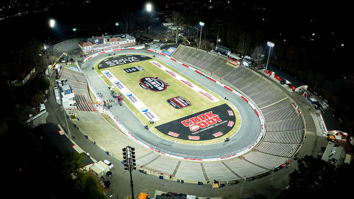 Racetrack with stadium lighting