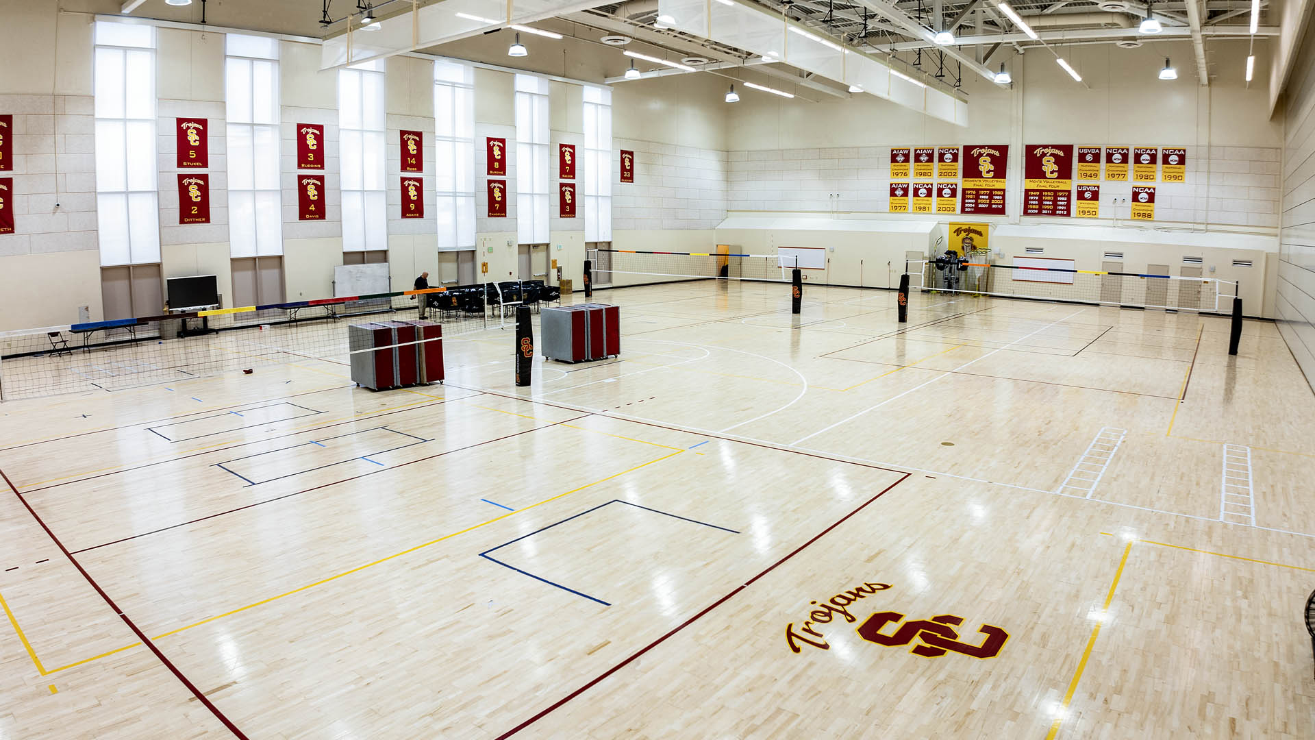 usc volleyball court